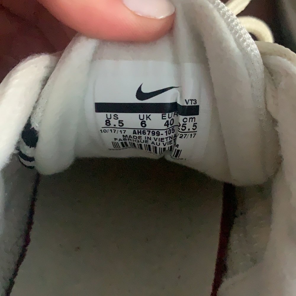 Air Max 98 Cream & Black, Size 8.5 - Picture 6 of 6
